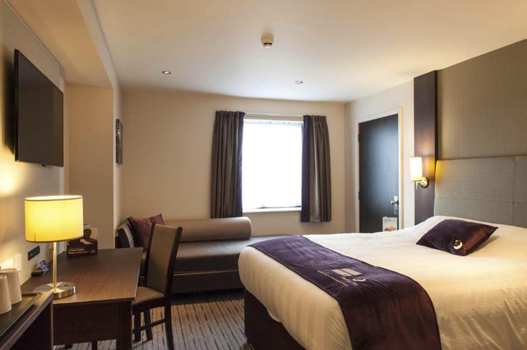 Premier Inn London Elstree / Borehamwood Habitación foto