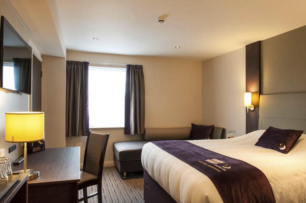 Premier Inn London Elstree / Borehamwood Habitación foto