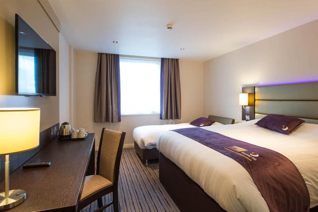 Premier Inn London Elstree / Borehamwood Habitación foto