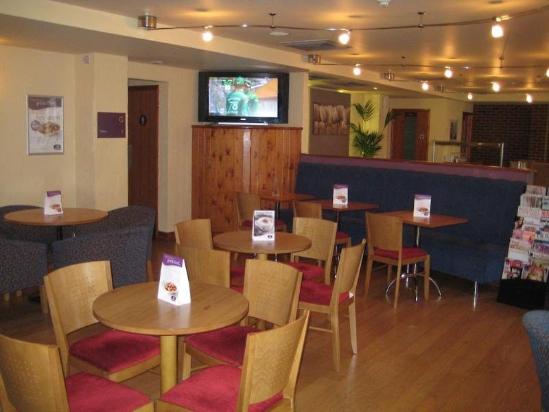Premier Inn London Elstree / Borehamwood Exterior foto